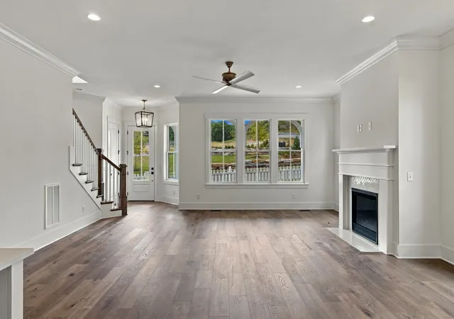 Photo 4 of Sale Pending at 2016 Stonewater Blvd, Franklin, TN 37064 | MLS# 3247417 | Listing updated on 2026-10-06