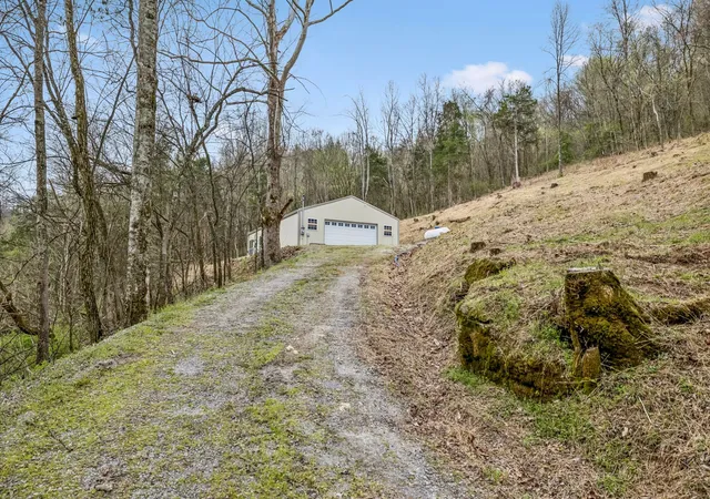 Homes for sale in Elmwood, TN | 18 York Ln, Elmwood, TN 38560 | MLS# 3248570