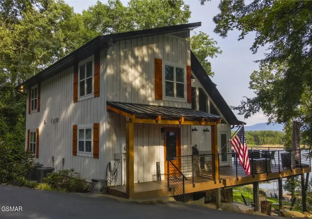 2nd image of 825 Plainview Dr, Dandridge, TN 37725 | MLS# 3524769
