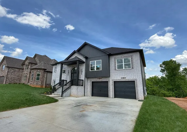 Photo 3 of Single family home for sale at 865 Burley Barn Rd, Clarksville, TN 37042 | MLS# 3260363 | Listing updated on 2026-08-19