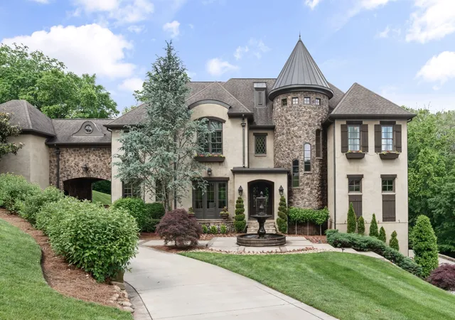 Photo 1 of Sale Pending at 399 The Lady Of The Lake Ln, Franklin, TN 37067 | MLS# 3251928 | Listing updated on 2026-10-29