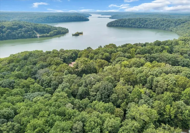 3rd image of 330 Fire Lake Dr, Manchester, TN 37355 | MLS# 3319765