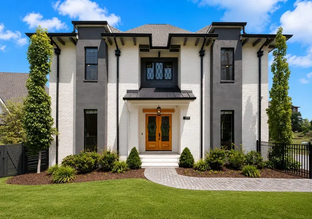 1st image of 3916a Cross Creek Rd, Nashville, TN 37215 | MLS# 3269736