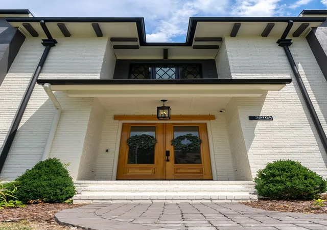 Photo 3 of Single family home for sale at 3916a Cross Crk Rd, Nashville, TN 37215 | MLS# 3269736 | Listing updated on 2026-09-16