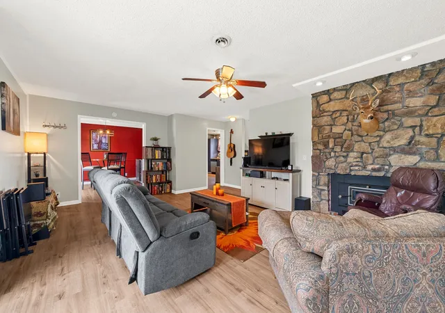 Photo 3 of Townhouse for sale at 405 Raintree Pl, Hermitage, TN 37076 | MLS# 3322400 | Listing updated on 2026-10-01
