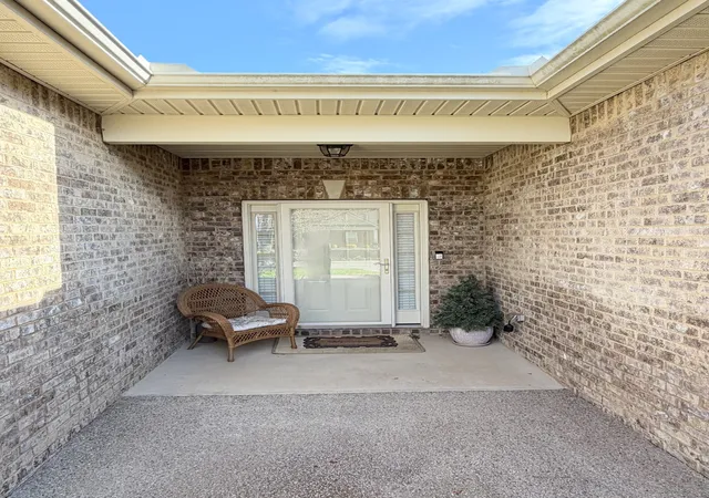 Photo 4 of Single family home for sale at 1001 Meadowview Dr, Spring Hill, TN 37174 | MLS# 3247567 | Listing updated on 2026-08-20