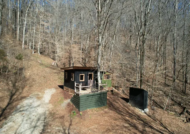Homes for sale in Loretto, TN | 520 Bluff Rd, Loretto, TN 38469 | MLS# 3247512