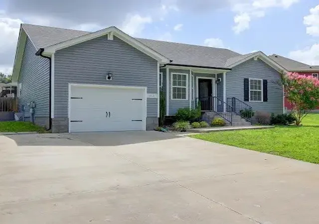 Photo 3 of Single family home for sale at 1716 Rains Rd, Clarksville, TN 37042 | MLS# 3247568 | Listing updated on 2026-08-31