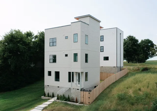 Photo 2 of Single family home for sale at 216 Meredith Ave, Nashville, TN 37210 | MLS# 3247798 | Listing updated on 2026-08-19