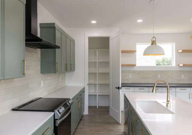 Photo 3 of Single family home for sale at 216 Meredith Ave, Nashville, TN 37210 | MLS# 3247798 | Listing updated on 2026-08-19