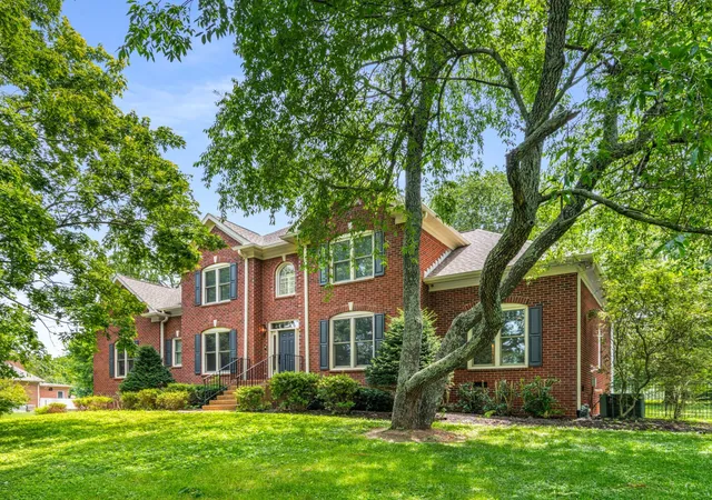 Homes for sale in Brentwood, TN | 1510 Knox Valley Dr, Brentwood, TN 37027 | MLS# 3248395
