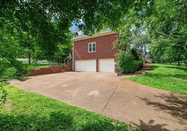 Homes for sale in Brentwood, TN | 1510 Knox Valley Dr, Brentwood, TN 37027 | MLS# 3248395