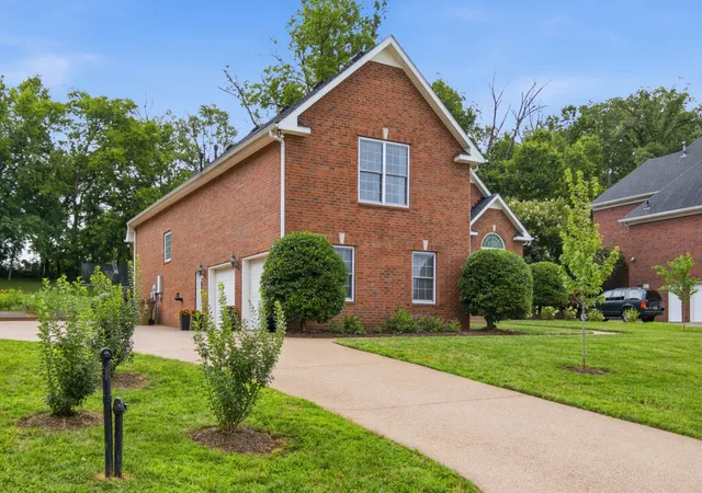 3rd image of 125 N Maple Ridge Ln, Goodlettsville, TN 37072 | MLS# 3262868