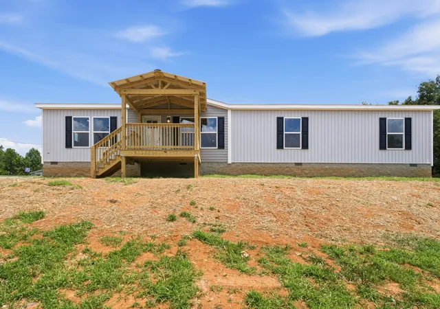 Photo 3 of Manufactured home for sale at 345 Meridian Dr, Smithville, TN 37166 | MLS# 3270645 | Listing updated on 2026-09-27