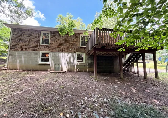 Photo 4 of Single family home for sale at 206 Diana Dr, Dickson, TN 37055 | MLS# 3247714 | Listing updated on 2026-09-17