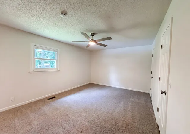 Photo 3 of Sale Pending at 4023 Cavalier Dr, Murfreesboro, TN 37129 | MLS# 3247725 | Listing updated on 2026-10-19