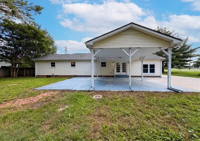 Photo 4 of Sale Pending at 4023 Cavalier Dr, Murfreesboro, TN 37129 | MLS# 3247725 | Listing updated on 2026-10-19