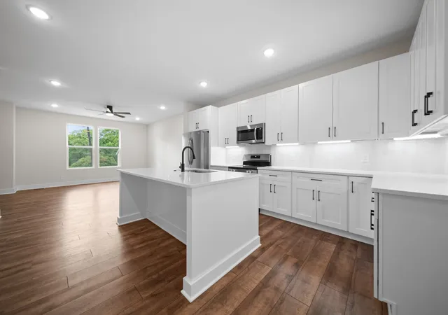 Photo 2 of Single family home for sale at 4929 Leesa Ann Ln, Hermitage, TN 37076 | MLS# 3247764 | Listing updated on 2026-10-08