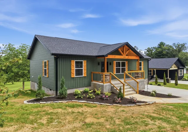 2nd image of 214 Twin Oaks Rd, Mc Minnville, TN 37110 | MLS# 3247769
