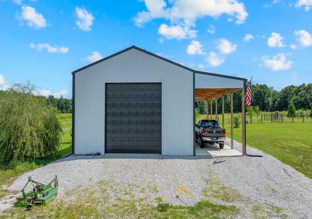 Photo 3 of Single family home for sale at 1469 Ledford Ml Rd, Normandy, TN 37360 | MLS# 3251138 | Listing updated on 2026-09-23