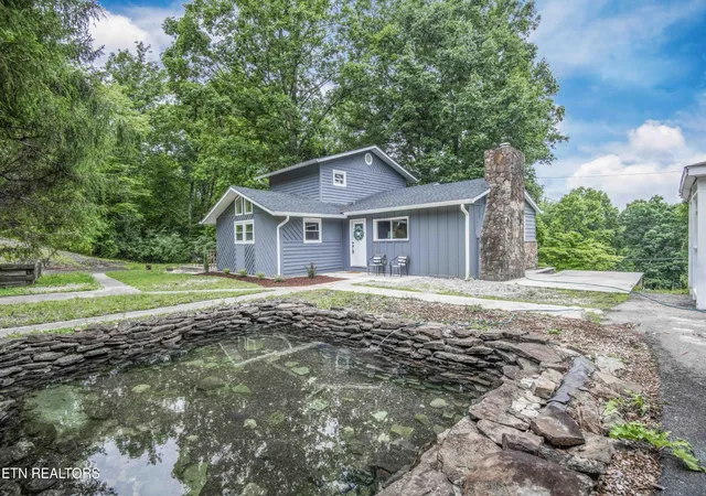 Homes for sale in Jacksboro, TN | 285 Vanover Lane, Jacksboro, TN 37757 | MLS# 3247773