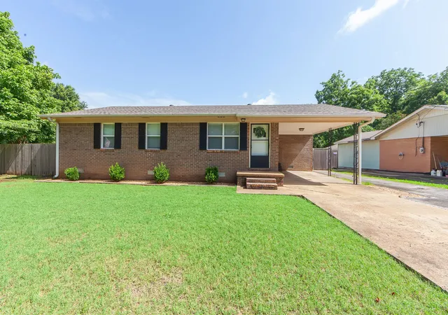 Homes for sale in Milan, TN | 5169 Mckellar St, Milan, TN 38358 | MLS# 3251736
