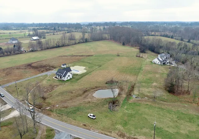 4th image of 0 Hwy 25W, Cottontown, TN 37048 | MLS# 3247871
