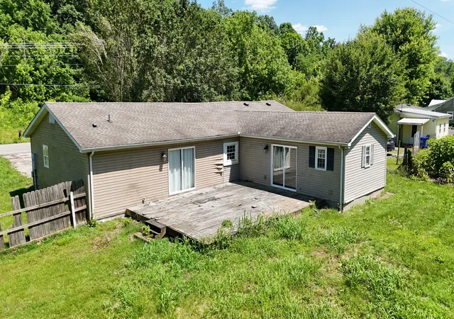 4th image of 3587 Old Hwy 31E, Westmoreland, TN 37186 | MLS# 3247975