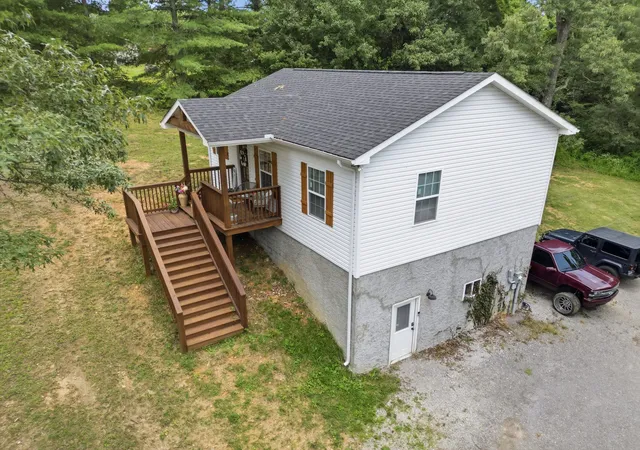 43rd image of 795 Lowery Ln, Mc Minnville, TN 37110 | MLS# 3252035