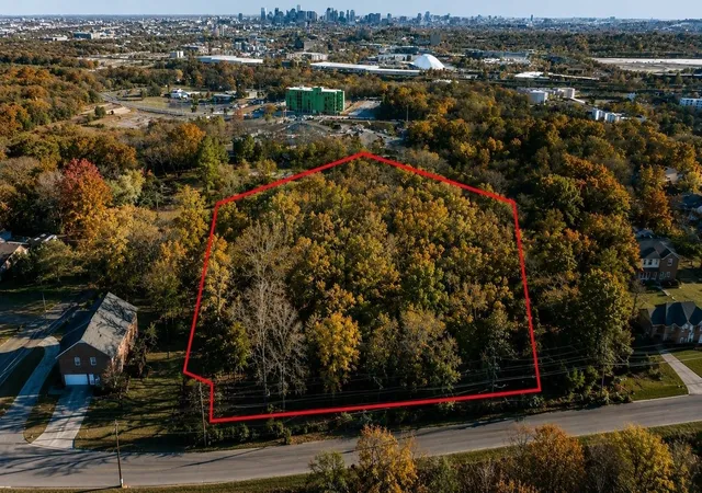 Photo 1 of Land for sale at 727 W Nocturne Dr, Nashville, TN 37207 | MLS# 3247969 | Listing updated on 2026-07-16
