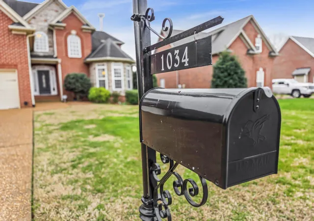 Photo 4 of Single family home for sale at 1034 Stonehollow Way, Mount Juliet, TN 37122 | MLS# 3518983 | Listing updated on 2026-08-23