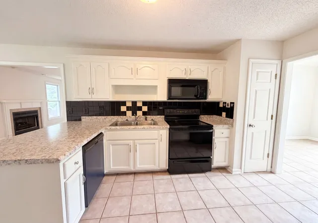 Photo 2 of Single family home for sale at 3609 Millington Dr, Clarksville, TN 37040 | MLS# 3248003 | Listing updated on 2026-10-06