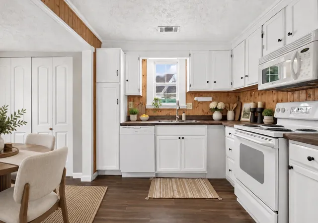 Photo 4 of Single family home for sale at 229 Adams St, Smithville, TN 37166 | MLS# 3254721 | Listing updated on 2026-09-30