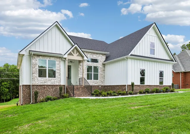 2nd image of 210 Cascade Dr, Winchester, TN 37398 | MLS# 3248070