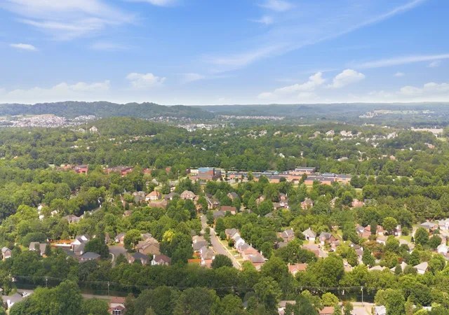 Homes for sale in Franklin, TN | 613 Hillsboro Rd #D28, Franklin, TN 37064 | MLS# 3263233