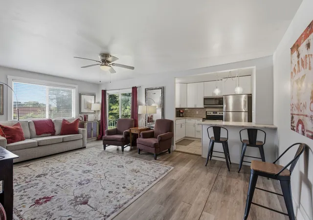Homes for sale in Franklin, TN | 613 Hillsboro Rd #D28, Franklin, TN 37064 | MLS# 3263233