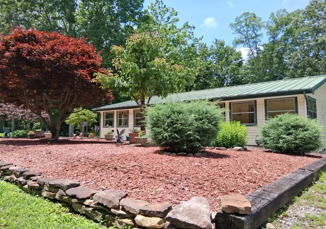 Homes for sale in Signal Mountain, TN | 2301 Holly St, Signal Mountain, TN 37377 | MLS# 3248243