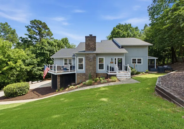 Homes for sale in Hixson, TN | 1706 Colonial Way Circle, Hixson, TN 37343 | MLS# 3248126