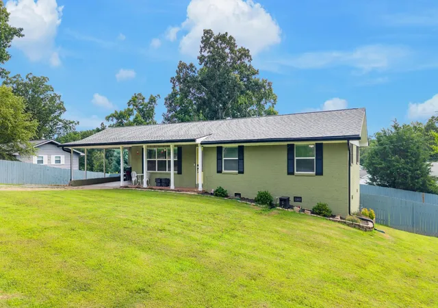 1st image of 1303 Tabitha Dr, Hixson, TN 37343 | MLS# 3248131
