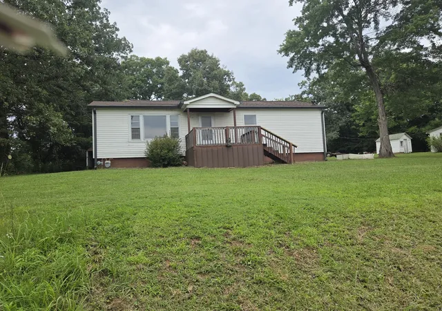 Homes for sale in Mc Ewen, TN | 848 N Hurricane Creek Rd, Mc Ewen, TN 37101 | MLS# 3251189