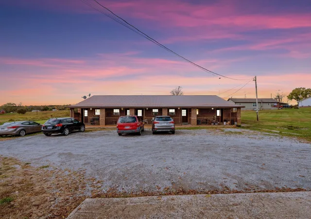 1st image of 4921 Hwy 48 N, Nunnelly, TN 37137 | MLS# 3276563