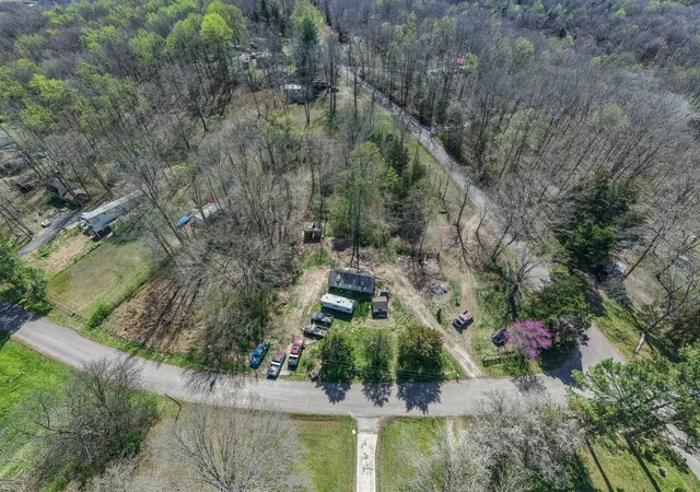 Homes for sale in Charlotte, TN | 1200 Bloom Landing Rd, Charlotte, TN 37036 | MLS# 3248165