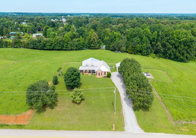 3rd image of 2325 Old Well Rd, Morrison, TN 37357 | MLS# 3250465