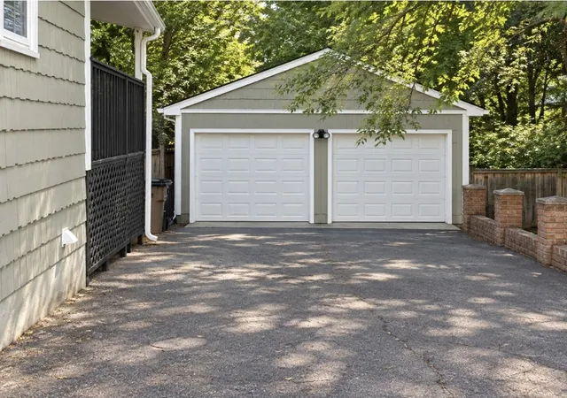 Photo 3 of Single family home for sale at 544 Maplewood Ln, Nashville, TN 37216 | MLS# 3306352 | Listing updated on 2026-10-01