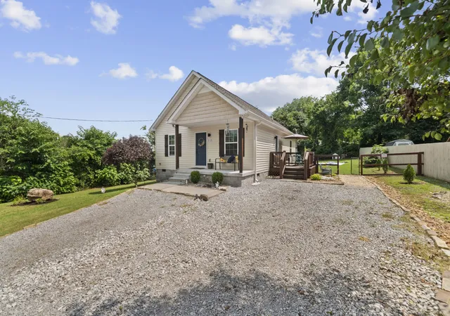 Homes for sale in Lewisburg, TN | 717 Marshall St, Lewisburg, TN 37091 | MLS# 3269744
