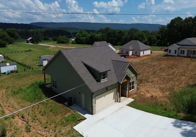 Homes for sale in Pelham, TN | 2266 White Ridge Rd, Pelham, TN 37366 | MLS# 3248297