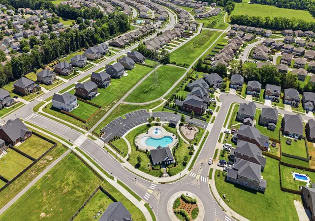 Photo 4 of Single family home for sale at 214 Campbell Cir, Mount Juliet, TN 37122 | MLS# 3248730 | Listing updated on 2026-09-19