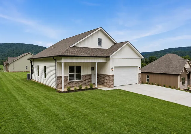 3rd image of 13 Hamby Dr, Pelham, TN 37366 | MLS# 3248302