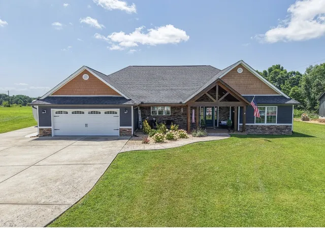 3rd image of 1170 Abiff Rd E, Bon Aqua, TN 37025 | MLS# 3255959