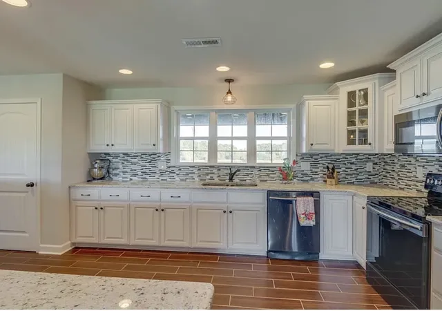 4th image of 1170 Abiff Rd E, Bon Aqua, TN 37025 | MLS# 3255959